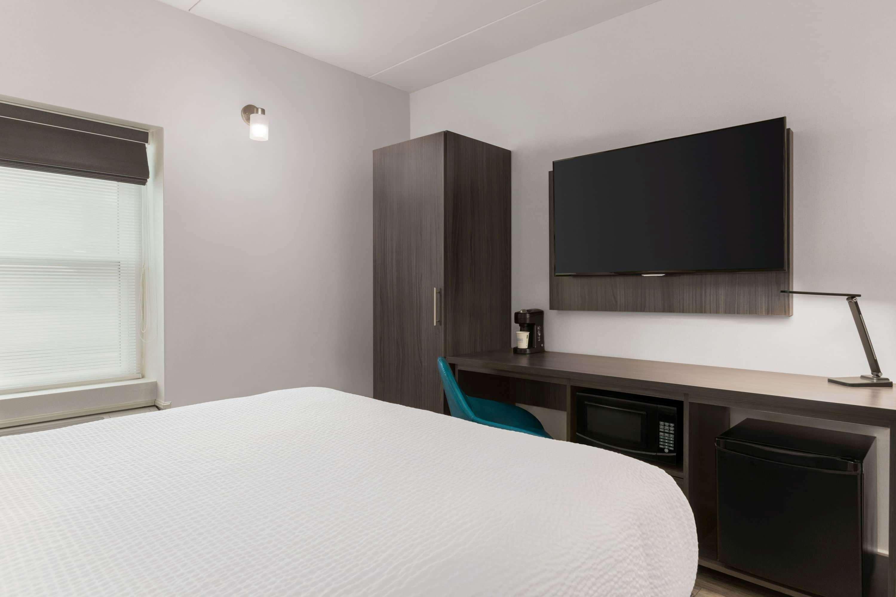 Days Inn By Wyndham Saint John Exteriör bild