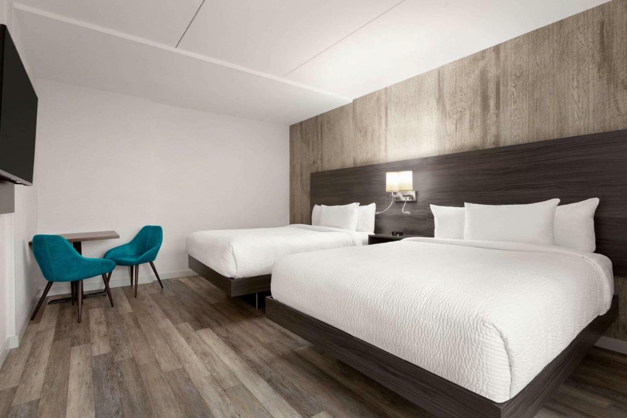 Days Inn By Wyndham Saint John Exteriör bild